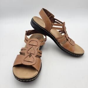 Clarks Women's Leisa Janna Tan leather sandals size 9 N